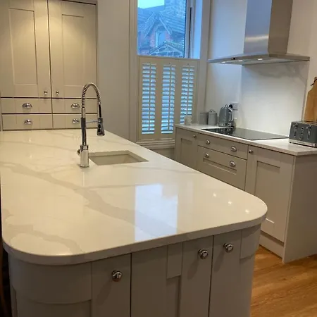 Wells House Luxury 2 Bedroom Apartment