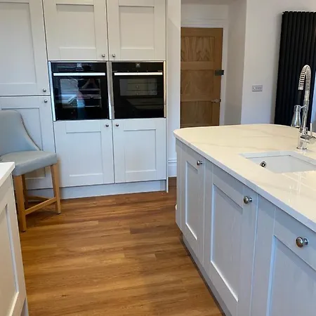 Wells House Luxury 2 Bedroom Apartment
