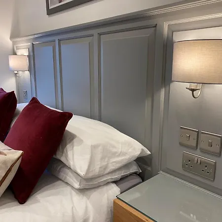 Wells House Luxury 2 Bedroom 해러게이트