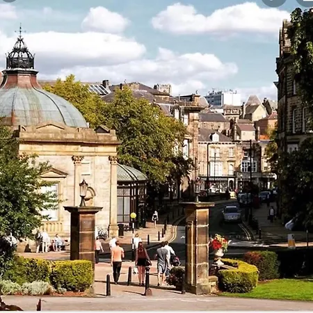 Wells House Luxury 2 Bedroom * Harrogate