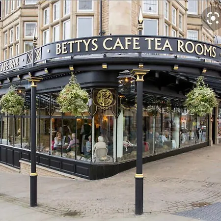 Wells House Luxury 2 Bedroom 아파트 *